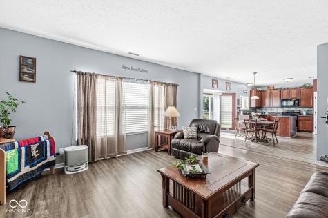 8595 Harlekin Court Avon IN 46123