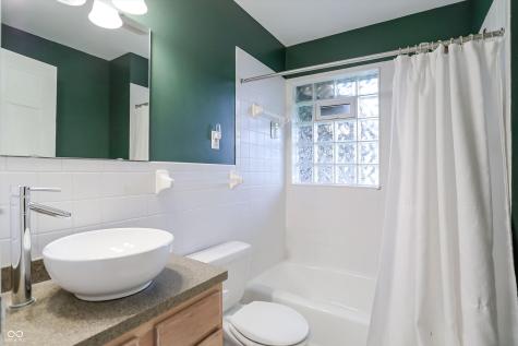3301 Melbourne Road South Drive Indianapolis IN 46228