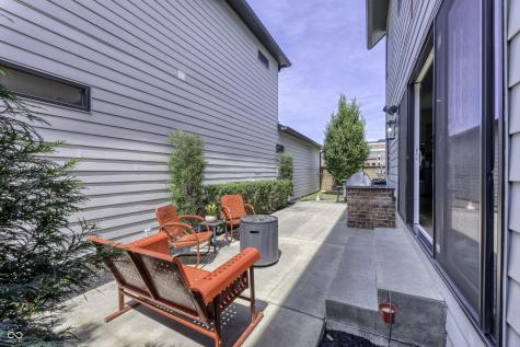 8686 Morgan Drive Fishers IN 46038