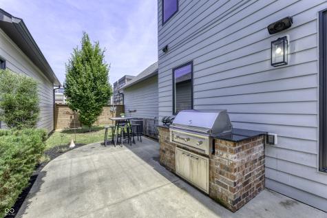 8686 Morgan Drive Fishers IN 46038
