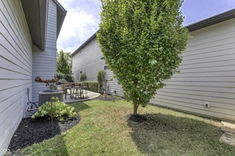 8686 Morgan Drive Fishers IN 46038