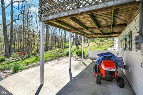 220 SE Cherokee Drive North Vernon IN 47265