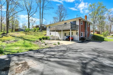 220 SE Cherokee Drive North Vernon IN 47265