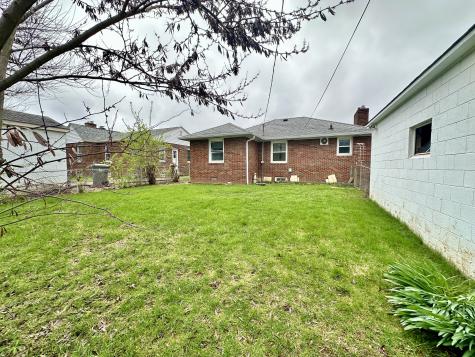 5425 E 11th Street Indianapolis IN 46219