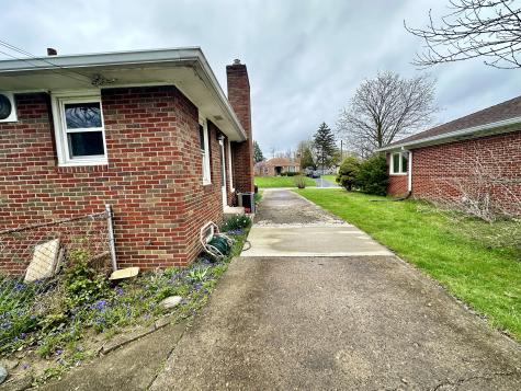 5425 E 11th Street Indianapolis IN 46219