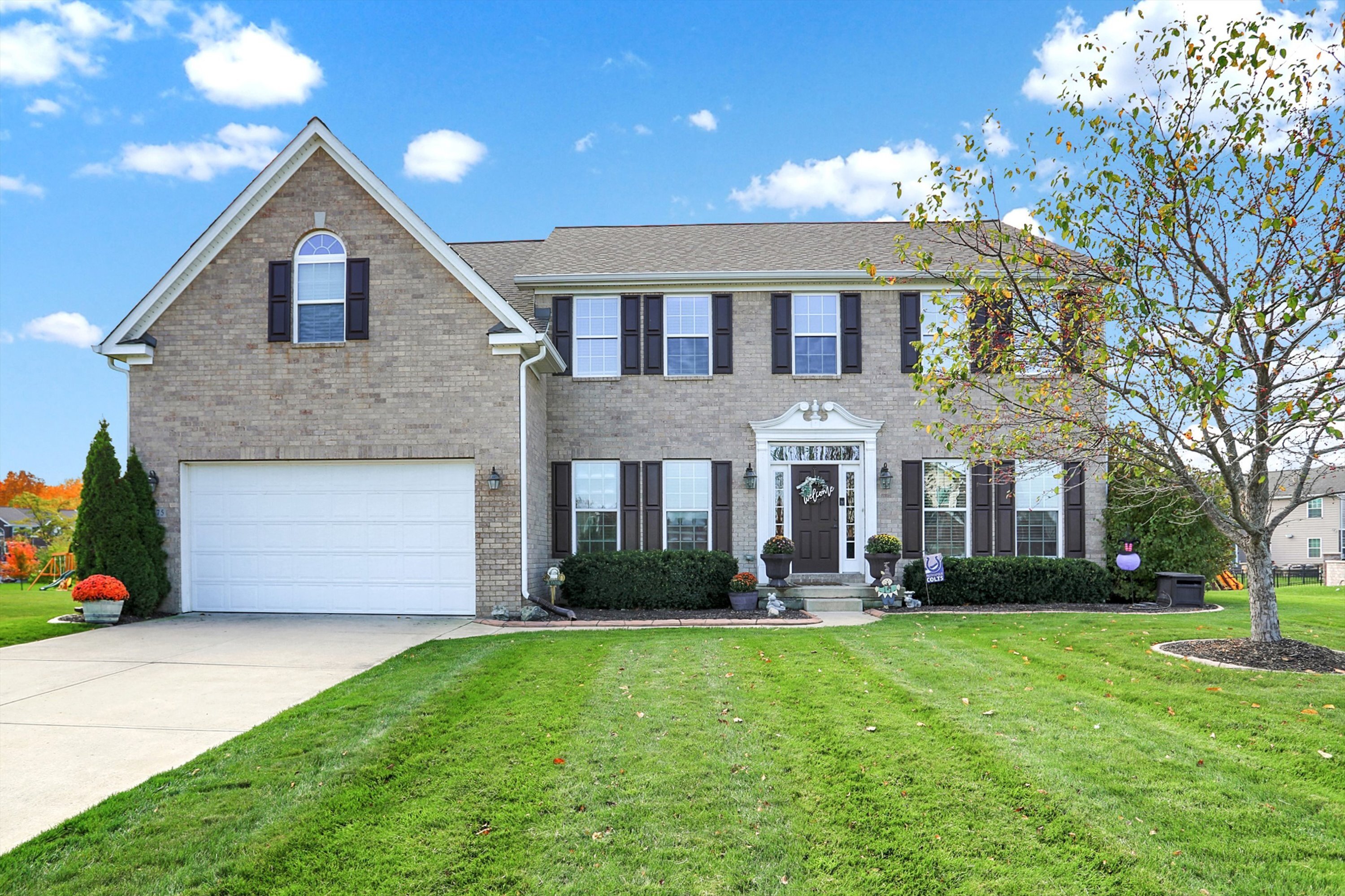 11175 Patmore Ash Drive Zionsville IN 46077
