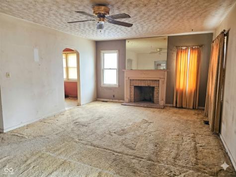 1324 Thornburg Street New Castle IN 47362
