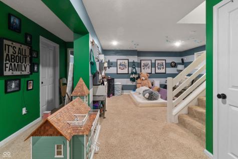 728 Stockbridge Drive Westfield IN 46074