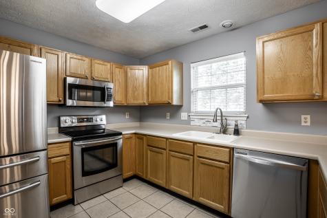 11588 Wildflower Court Fishers IN 46038
