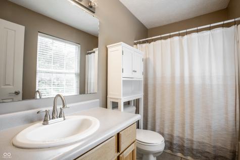 11588 Wildflower Court Fishers IN 46038