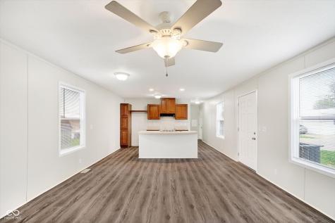 154 Echo Lake E Mooresville IN 46158