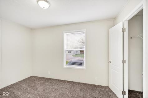 154 Echo Lake E Mooresville IN 46158