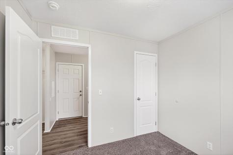 154 Echo Lake E Mooresville IN 46158