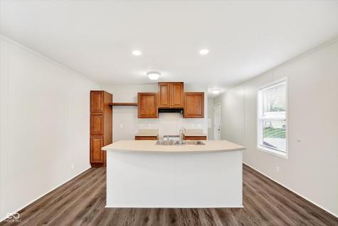 154 Echo Lake E Mooresville IN 46158