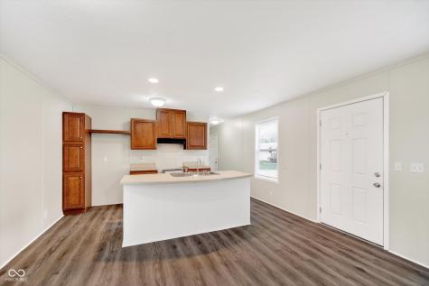 154 Echo Lake E Mooresville IN 46158