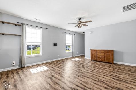 4034 Cairo Way Avon IN 46123