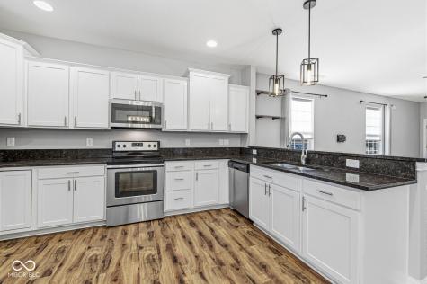 4034 Cairo Way Avon IN 46123