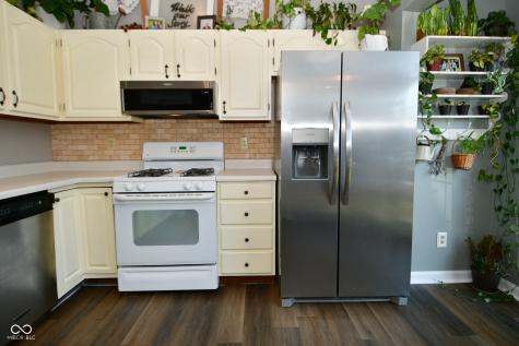 1455 Macintosh Court Avon IN 46123