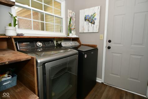 1455 Macintosh Court Avon IN 46123