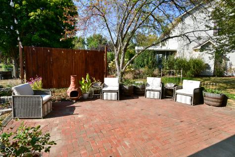 1455 Macintosh Court Avon IN 46123