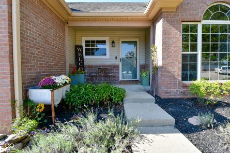 1455 Macintosh Court Avon IN 46123