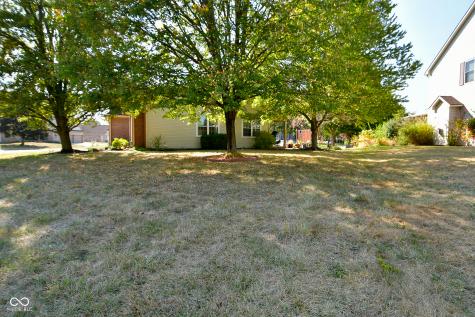 1455 Macintosh Court Avon IN 46123