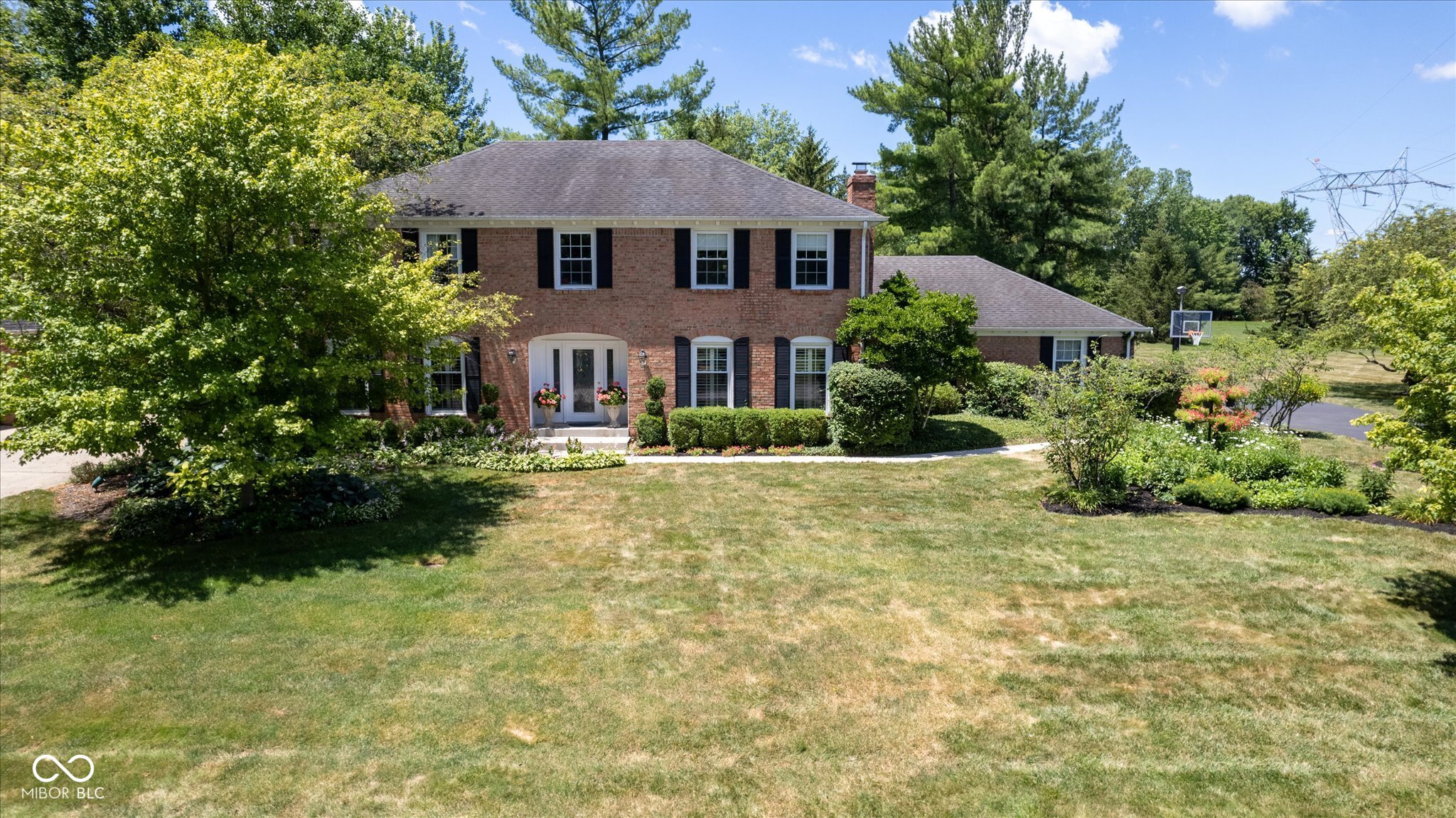 640 Sugarbush Drive Zionsville IN 46077