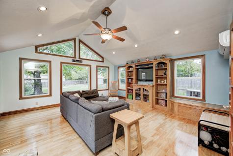 6 Rosecrans Court Brownsburg IN 46112