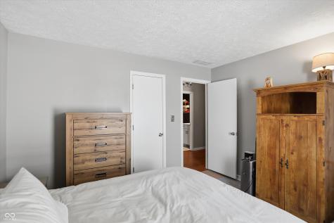 1105 Fox Trail Drive E New Palestine IN 46163