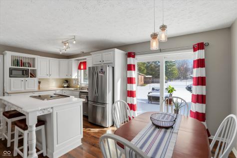 1105 Fox Trail Drive E New Palestine IN 46163