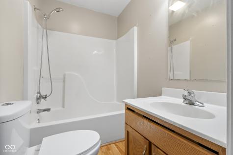 2103 Gilmore Street Columbus IN 47201