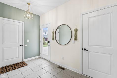 16222 Browning Court Fishers IN 46037