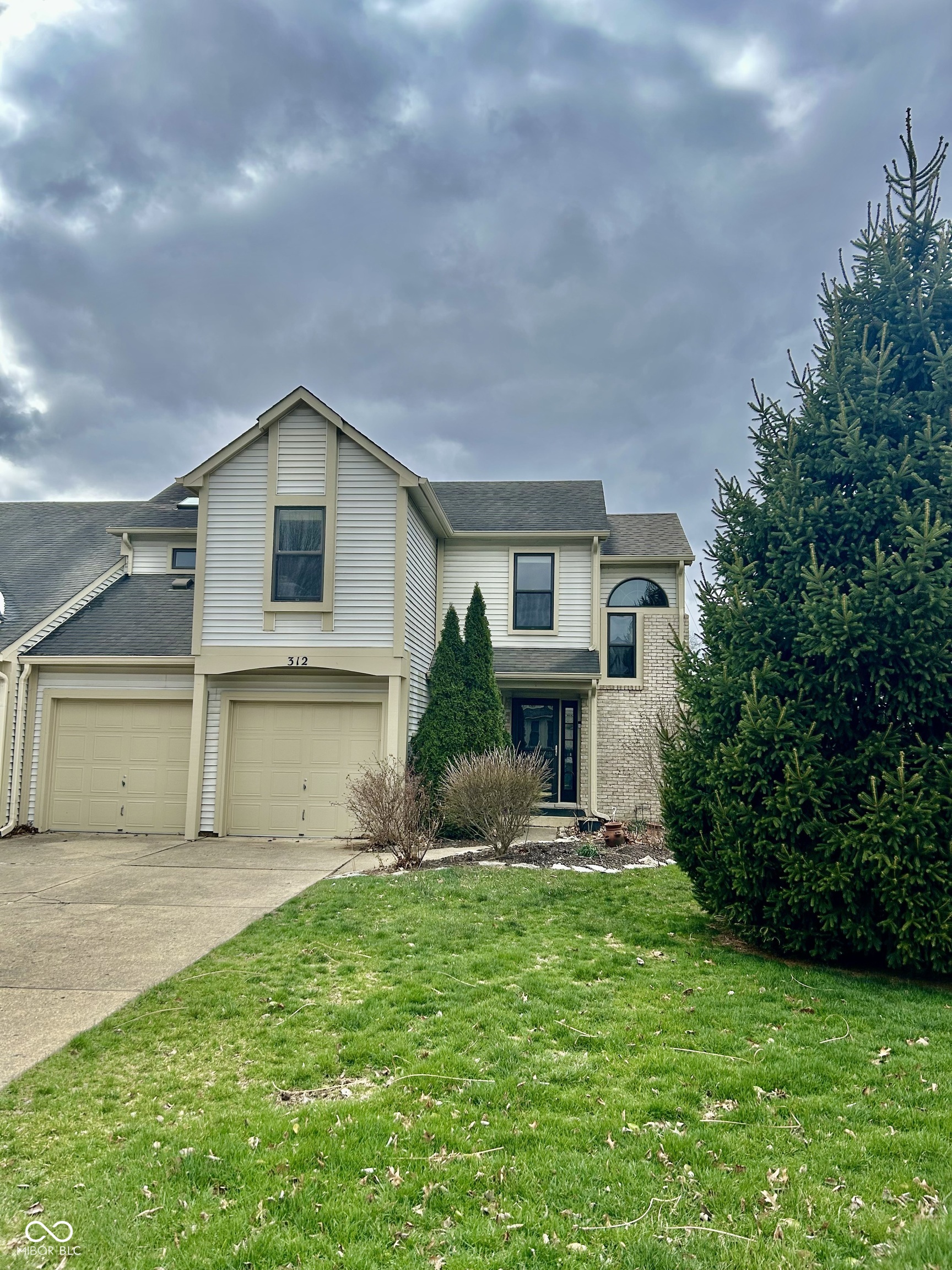 312 Carriage Lane Franklin IN 46131