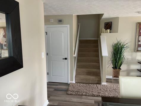 11652 High Grass Drive Indianapolis IN 46235