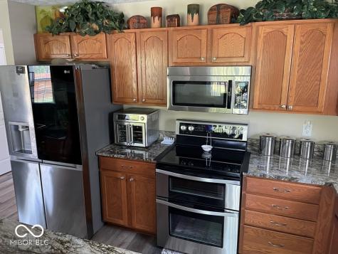 11652 High Grass Drive Indianapolis IN 46235