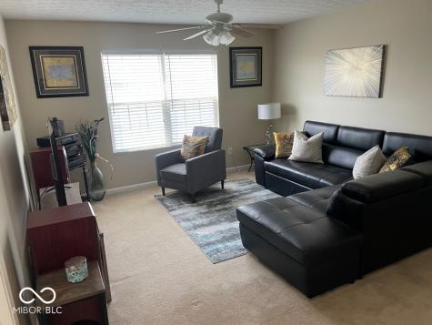 11652 High Grass Drive Indianapolis IN 46235