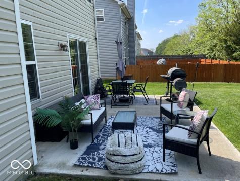 11652 High Grass Drive Indianapolis IN 46235