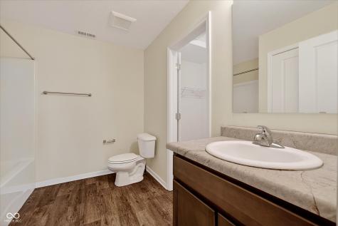 10828 Penwell Way Indianapolis IN 46235