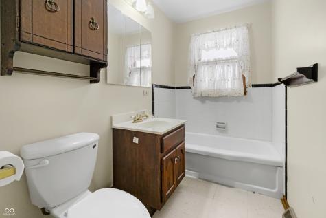 6742 E County Road 900 N Seymour IN 47274