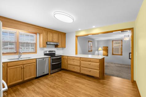 6742 E County Road 900 N Seymour IN 47274