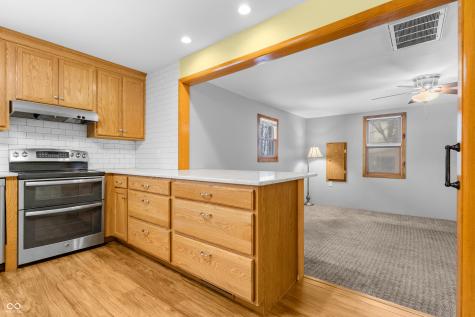 6742 E County Road 900 N Seymour IN 47274