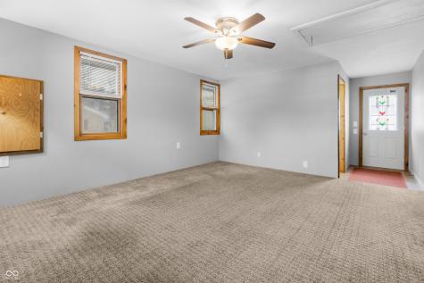 6742 E County Road 900 N Seymour IN 47274
