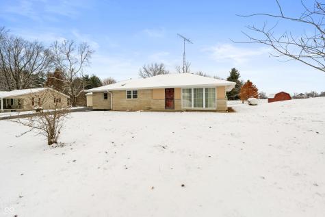 6742 E County Road 900 N Seymour IN 47274
