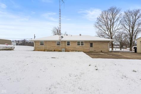 6742 E County Road 900 N Seymour IN 47274