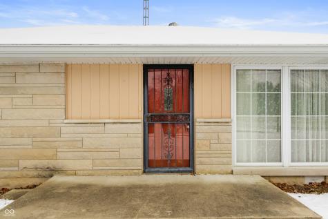 6742 E County Road 900 N Seymour IN 47274