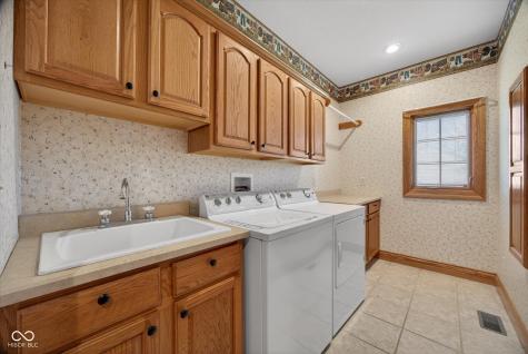675 N Auburn Ridge Drive Linton IN 47441