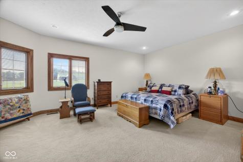 675 N Auburn Ridge Drive Linton IN 47441