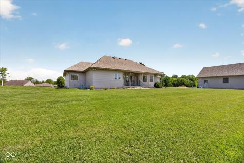 675 N Auburn Ridge Drive Linton IN 47441