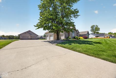 675 N Auburn Ridge Drive Linton IN 47441