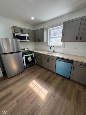 106 S 3rd Avenue Beech Grove IN 46107